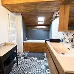Vakantiehuis Ribera 1 - Beautiful Reformed House Parking Formiguères
