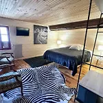 Vakantiehuis Ribera 1 - Beautiful Reformed House Parking Formiguères