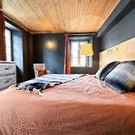 Vakantiehuis Ribera 1 - Beautiful Reformed House Parking *
