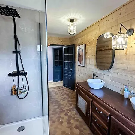 Ribera 1 - Beautiful Reformed House Parking Holiday home Formigueres