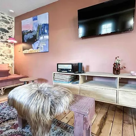 Ribera 1 - Beautiful Reformed House Parking Holiday home