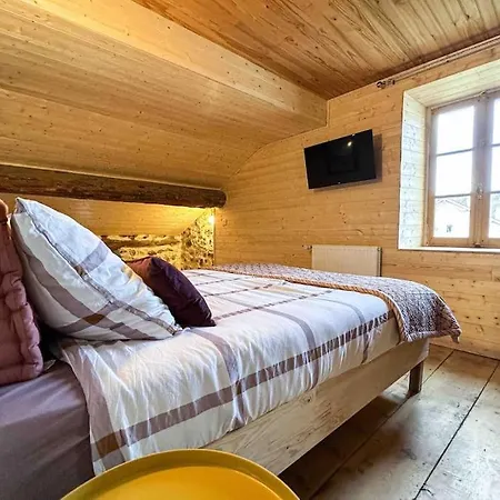 Ribera 1 - Beautiful Reformed House Parking Holiday home *