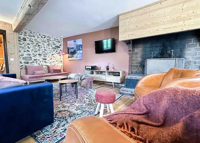 Vakantiehuis Ribera 1 - Beautiful Reformed House Parking