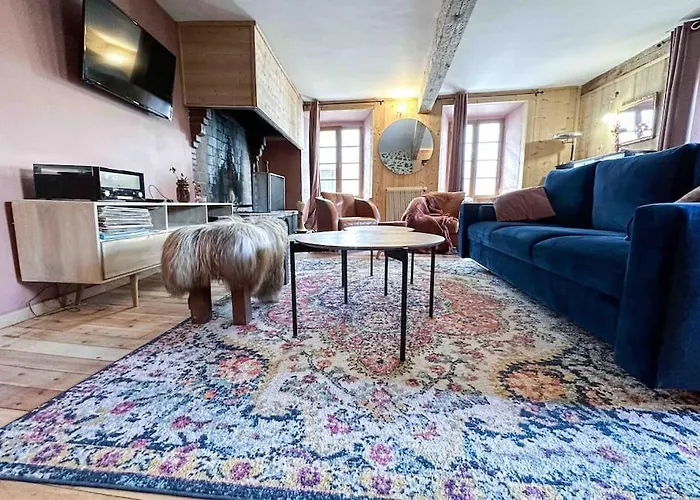 Vakantiehuis Ribera 1 - Beautiful Reformed House Parking
