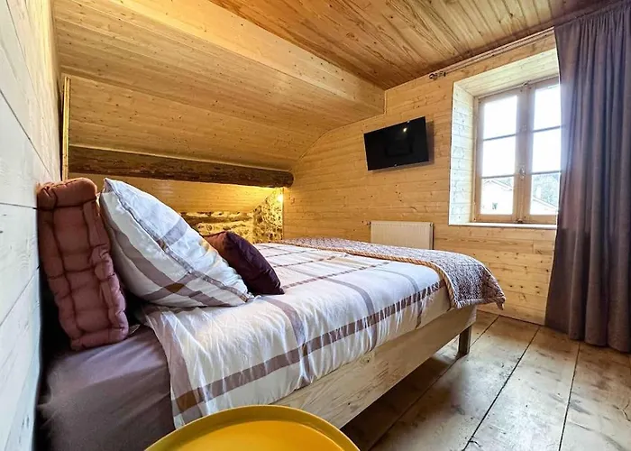 Ribera 1 - Beautiful Reformed House Parking Vakantiehuis *